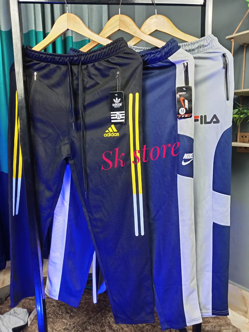 আরামদায়ক ৩ পিস ট্রাউজারের কম্বো